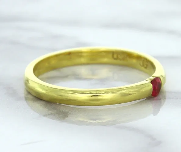 0.10ct Round Ruby Ring in 18K Yellow Gold