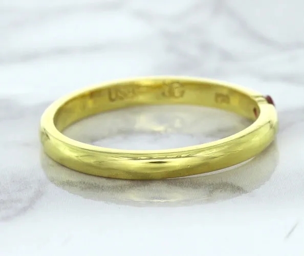 0.10ct Round Ruby Ring in 18K Yellow Gold