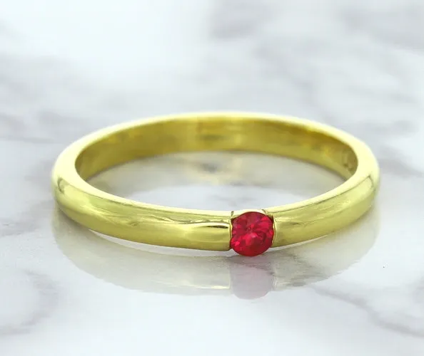 0.10ct Round Ruby Ring in 18K Yellow Gold