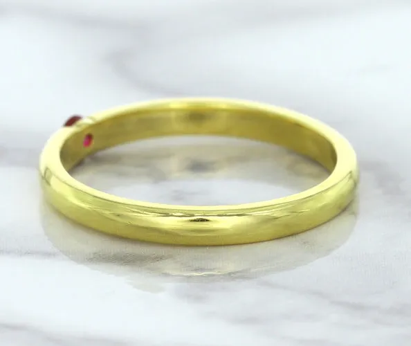 0.10ct Round Ruby Ring in 18K Yellow Gold