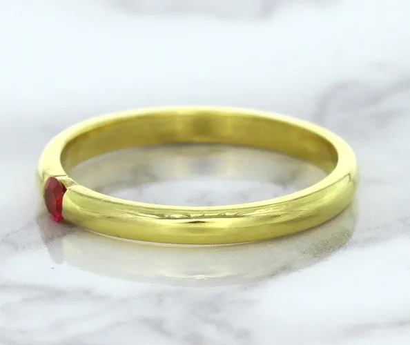 0.10ct Round Ruby Ring in 18K Yellow Gold
