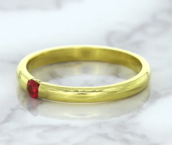 0.10ct Round Ruby Ring in 18K Yellow Gold