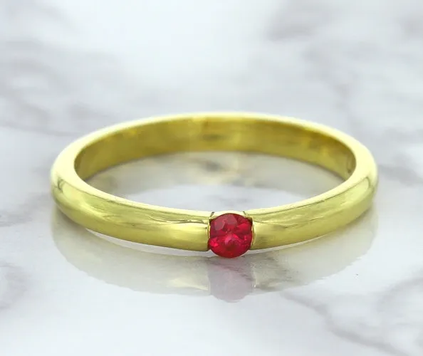 0.10ct Round Ruby Ring in 18K Yellow Gold