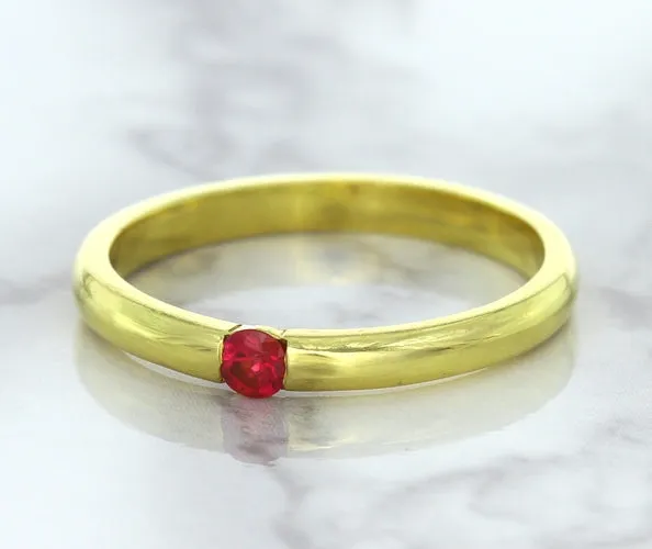 0.10ct Round Ruby Ring in 18K Yellow Gold