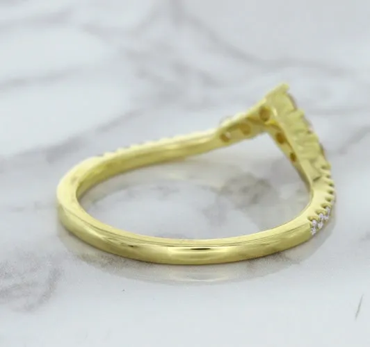 0.38ctw Diamond Pointed Band in 18K Yellow Gold