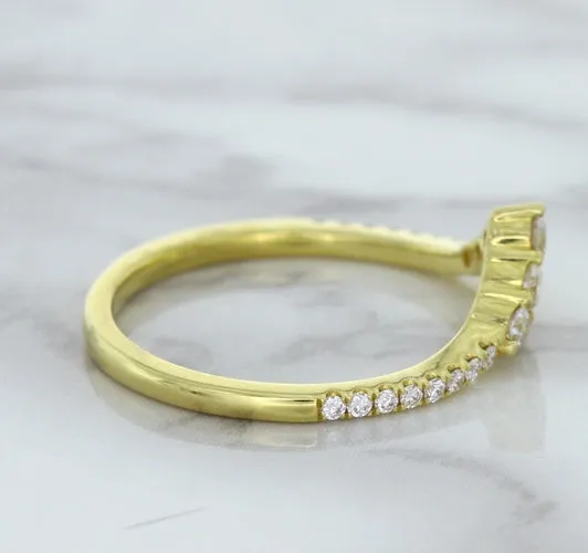 0.38ctw Diamond Pointed Band in 18K Yellow Gold
