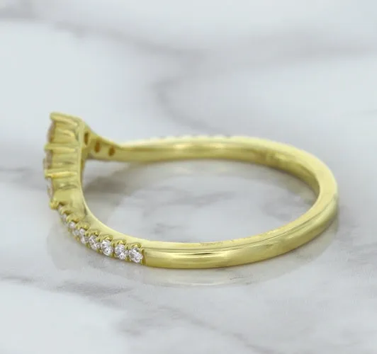 0.38ctw Diamond Pointed Band in 18K Yellow Gold