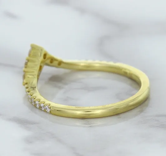 0.38ctw Diamond Pointed Band in 18K Yellow Gold