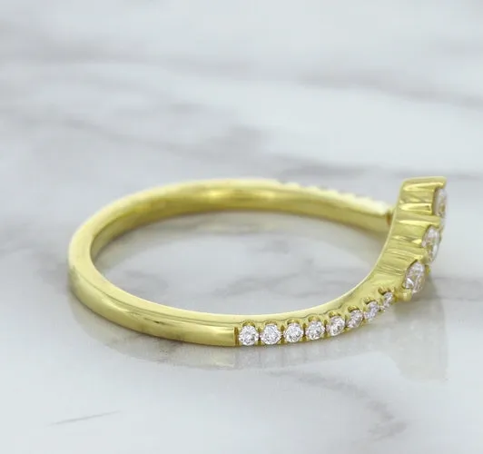 0.38ctw Diamond Pointed Band in 18K Yellow Gold