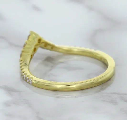 0.38ctw Diamond Pointed Band in 18K Yellow Gold