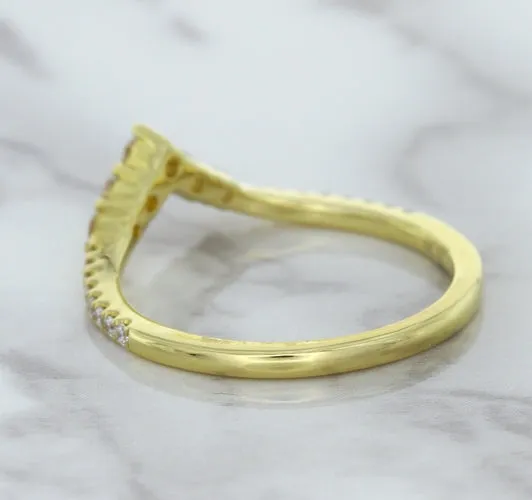 0.38ctw Diamond Pointed Band in 18K Yellow Gold