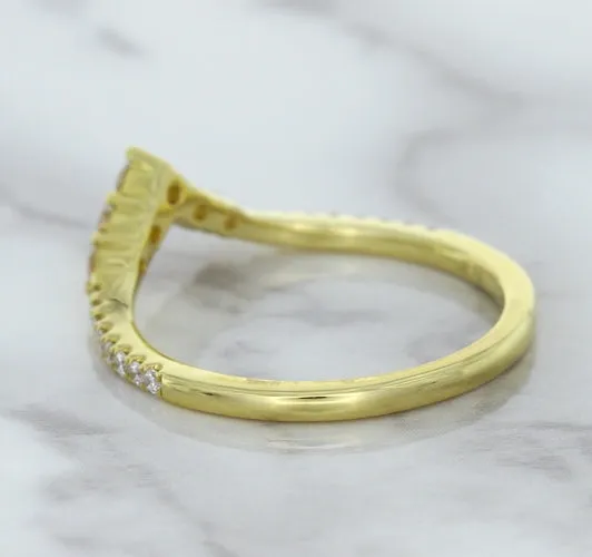 0.38ctw Diamond Pointed Band in 18K Yellow Gold