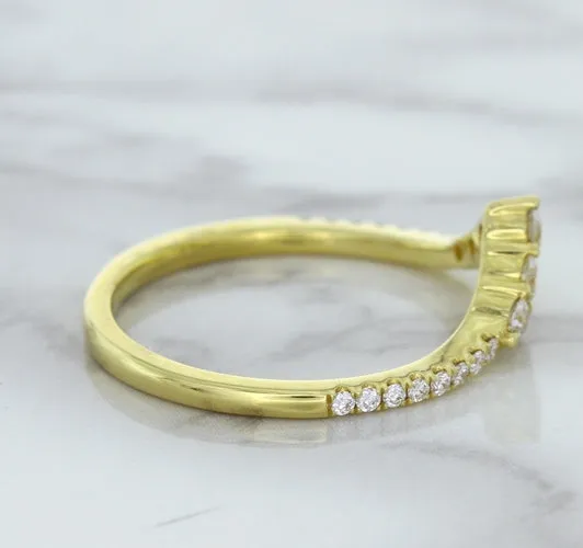 0.38ctw Diamond Pointed Band in 18K Yellow Gold