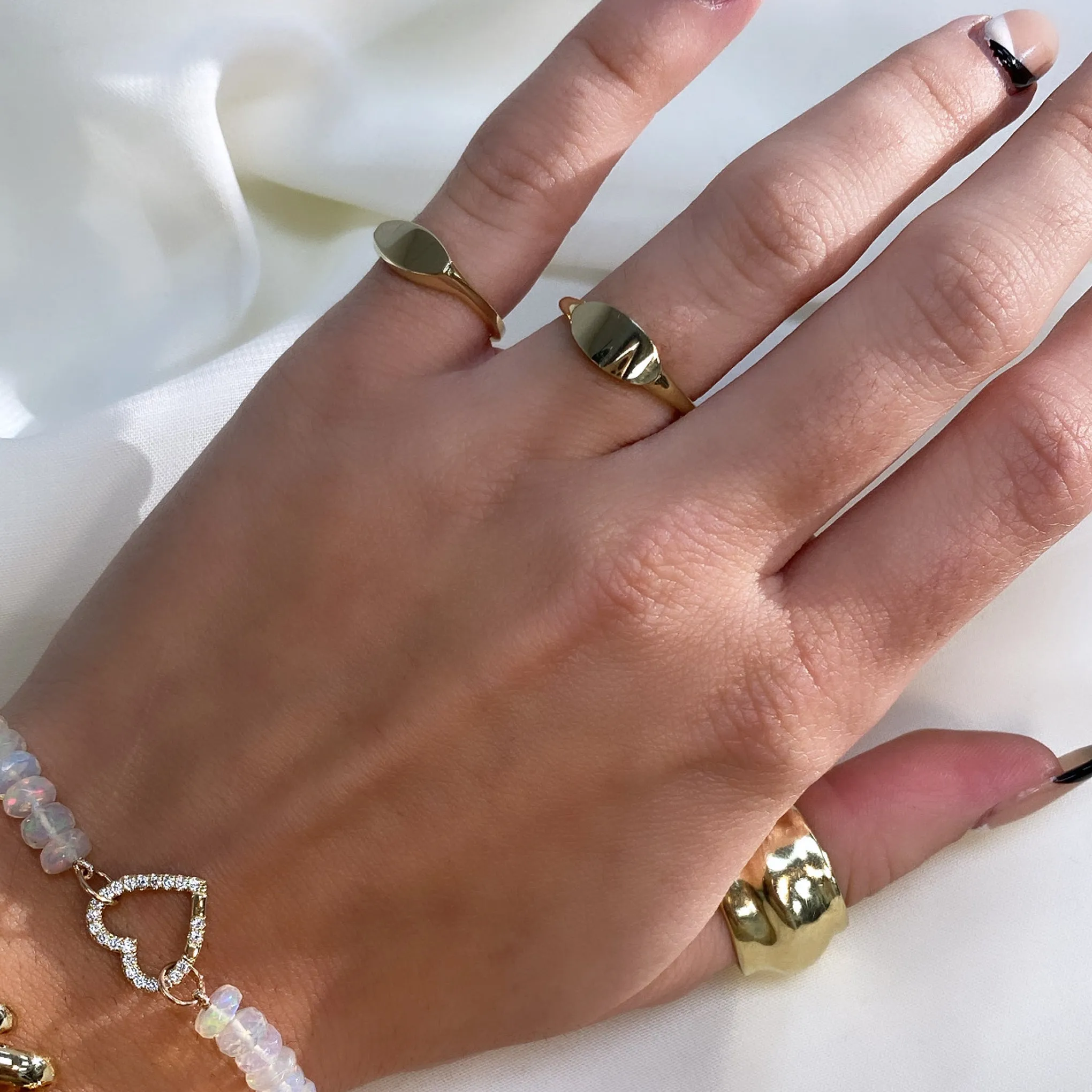 14K Gold Engravable Oval Cigar Band Signet Ring