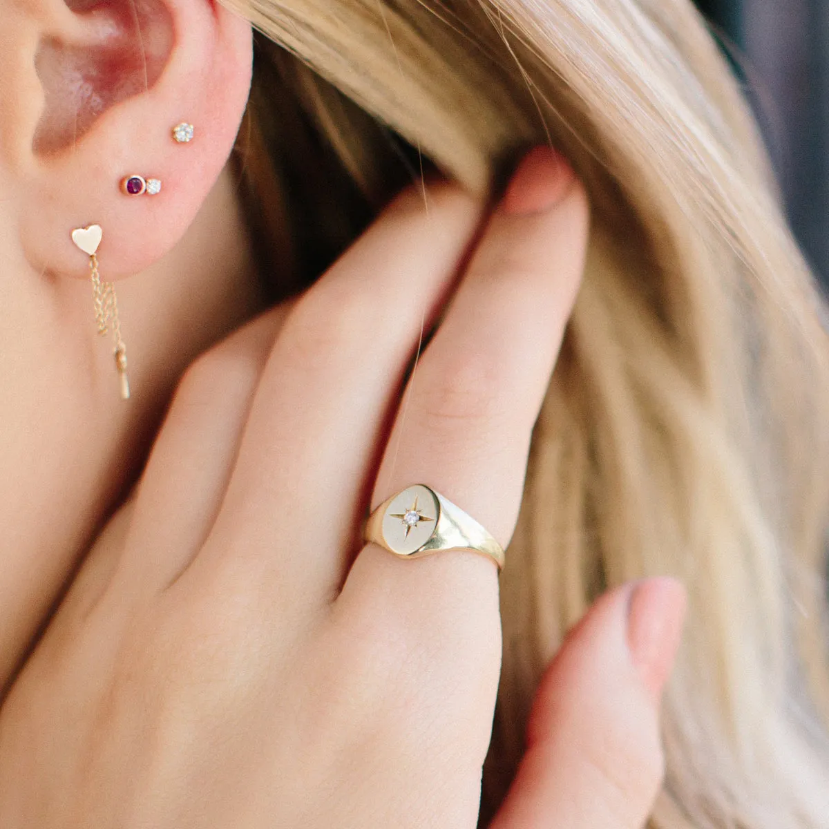 14k Star Set Diamond Oval Signet Ring