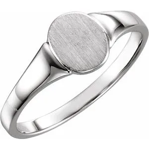 14K White 7x6 mm Oval Signet Ring Size 6