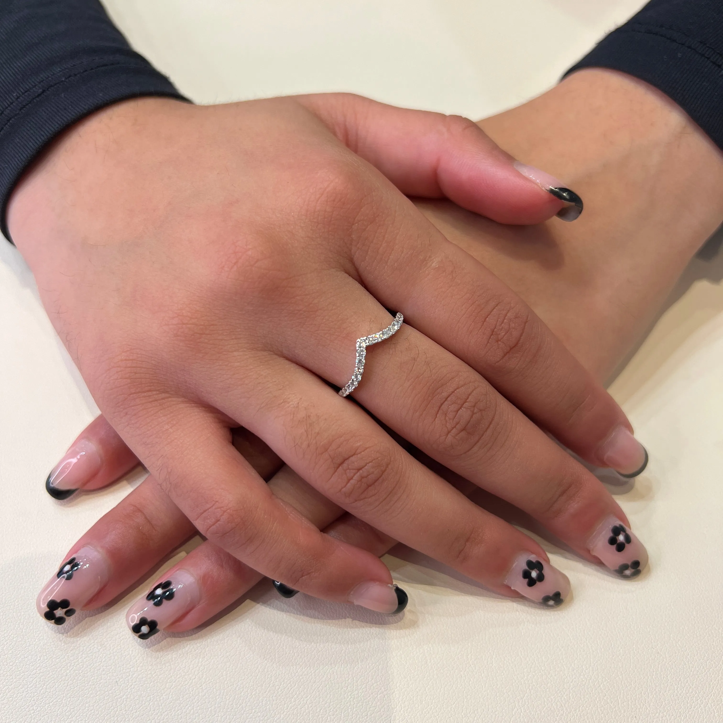 14K White  gold Gold (0.25ct) Diamond Universal Band