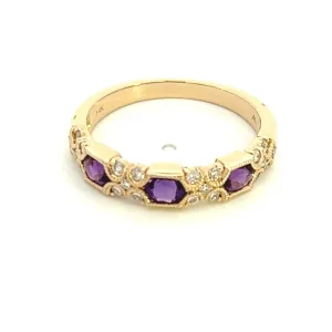 14K Yellow Gold Oval Amethyst and Diamond Stackable Ring ( .66ctw)