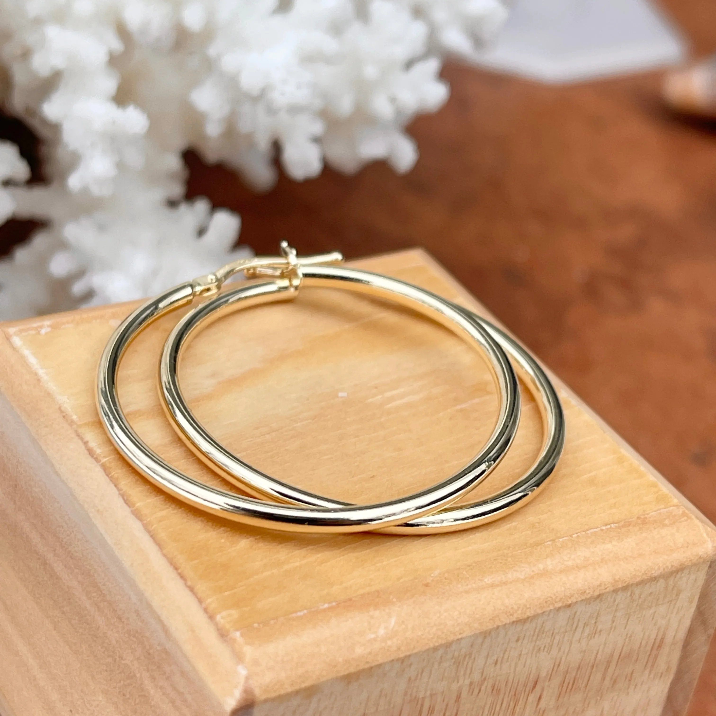 14KT Yellow Gold 2mm Tube Hoop Earrings 33mm