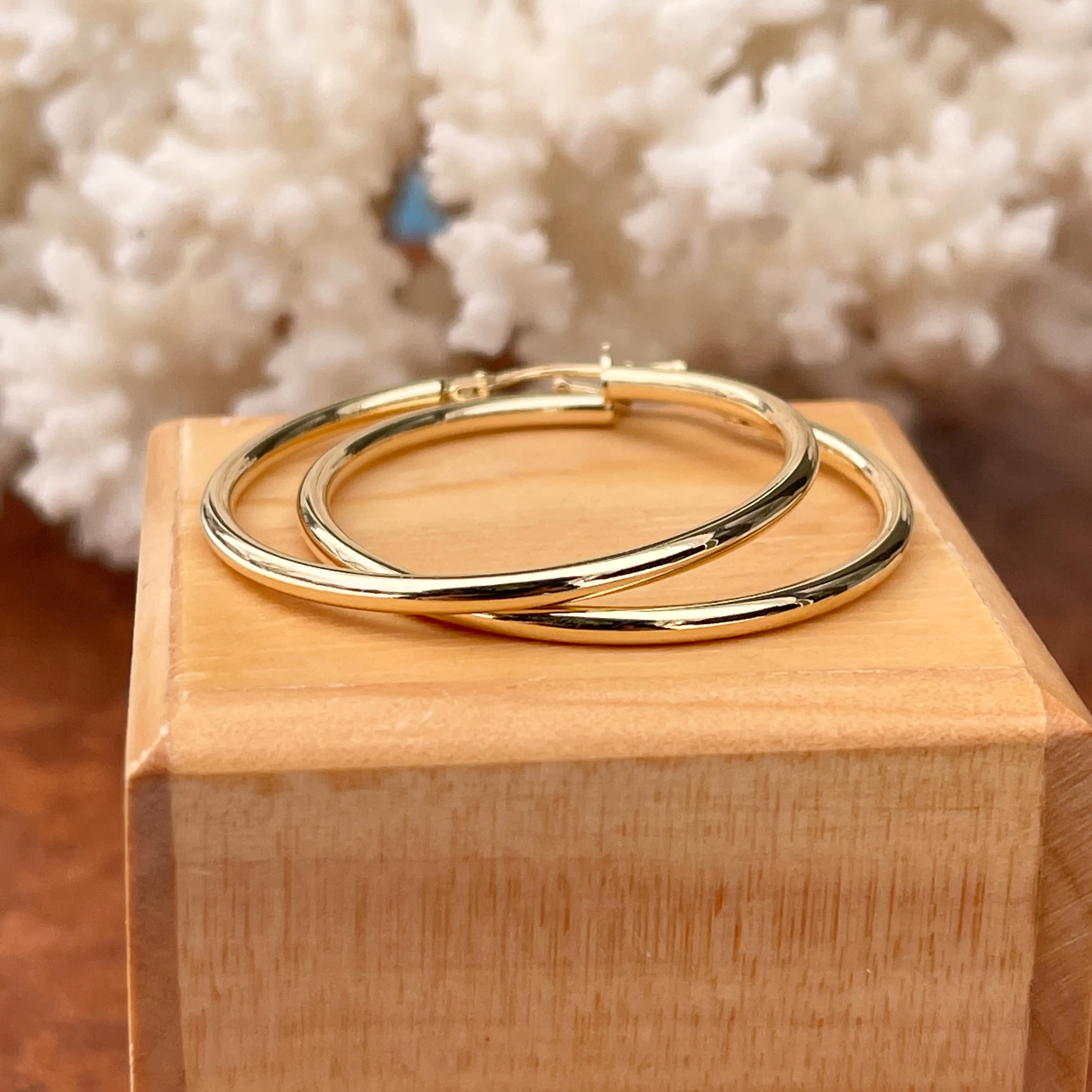14KT Yellow Gold 2mm Tube Hoop Earrings 33mm