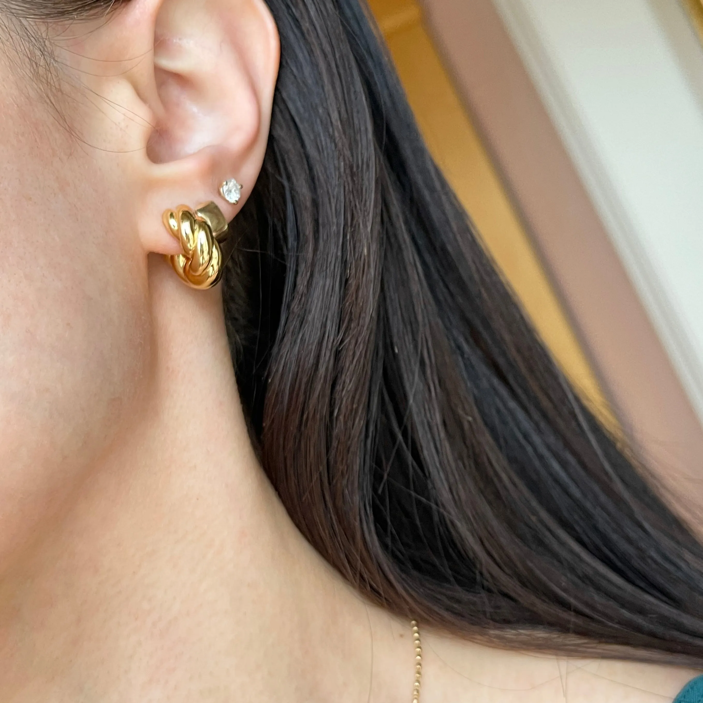 14KT Yellow Gold Chunky Twisted Huggie Hoop Earrings 18mm