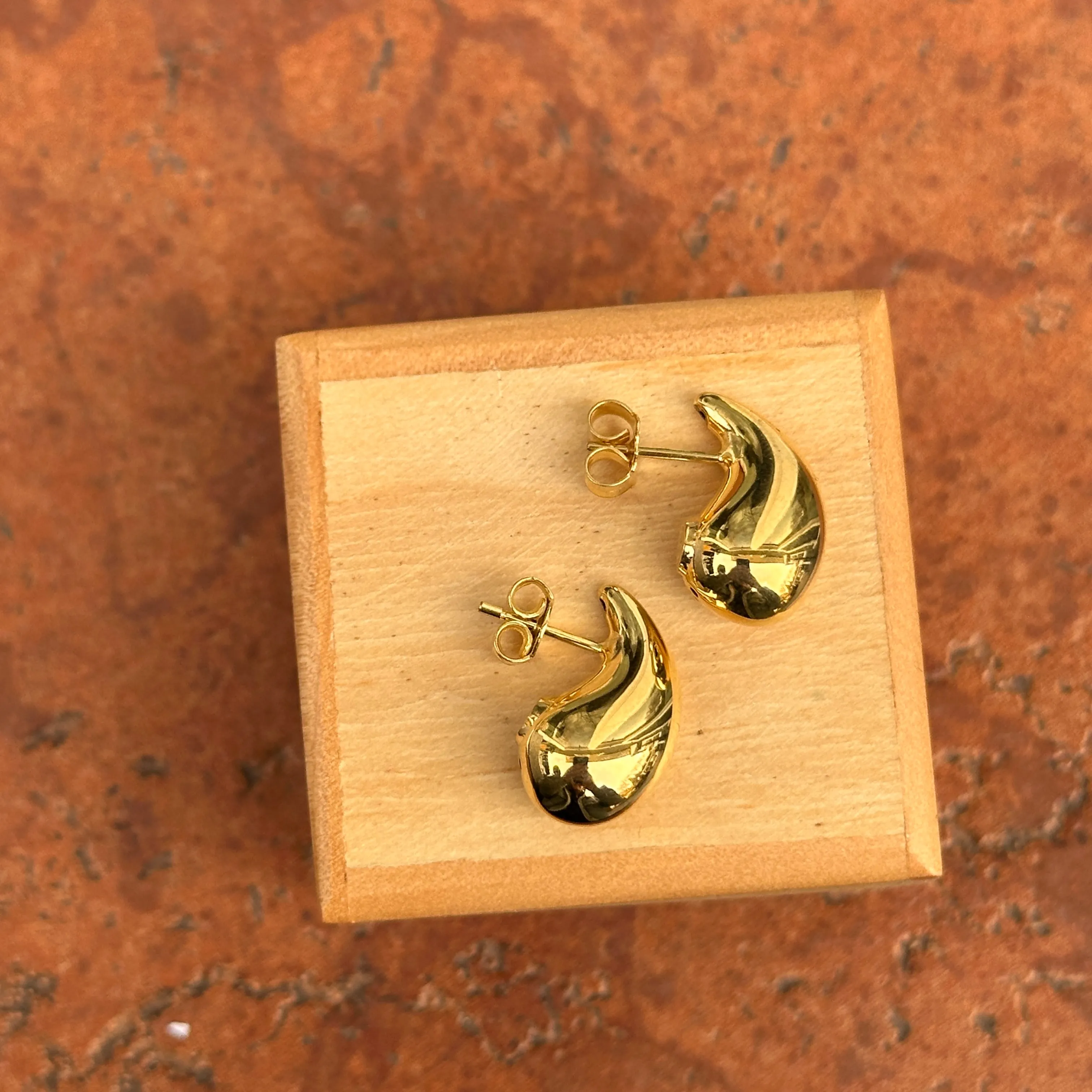 14KT Yellow Gold Puffed Teardrop Drop Earrings 19.8mm