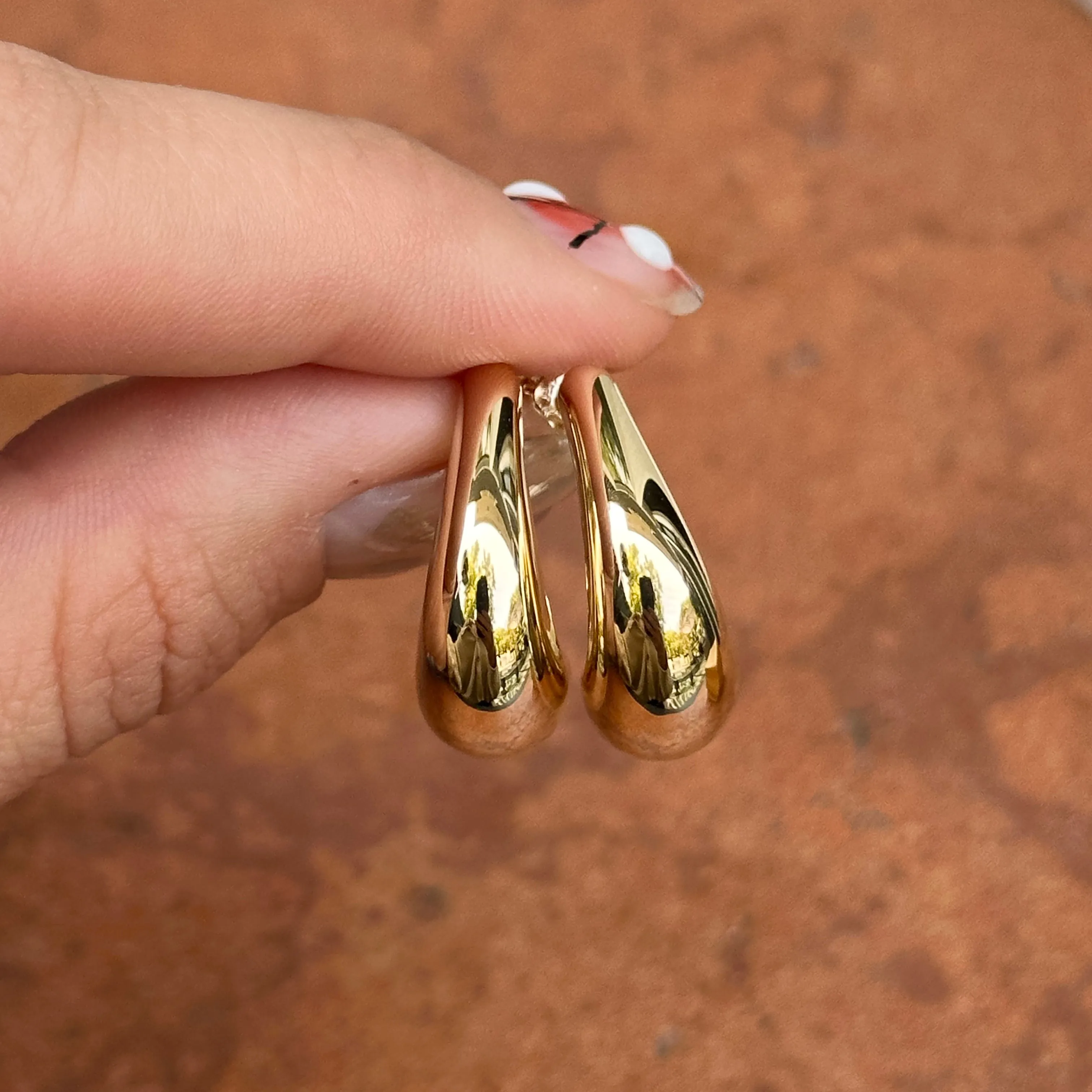 14KT Yellow Gold Tapered J-Shape Hoop Earrings
