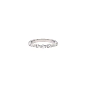 18 Karat White Gold Diamond BandR054443