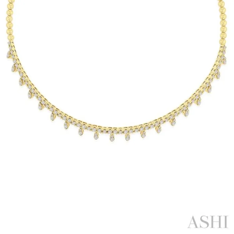2 1/3 ctw Dangle Accent Round Cut Diamond Choker Necklace in 14K Yellow Gold