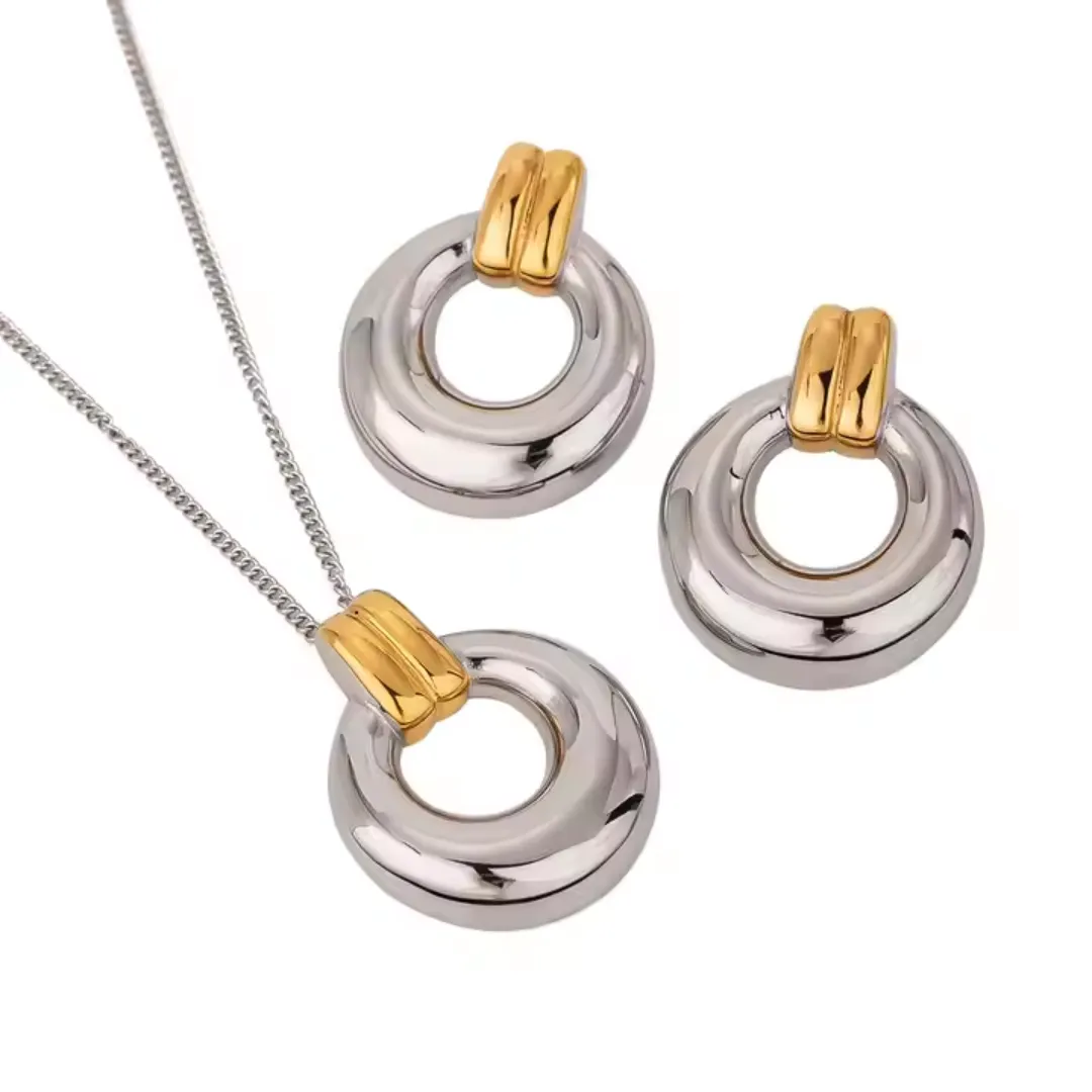 Amelia Earrings
