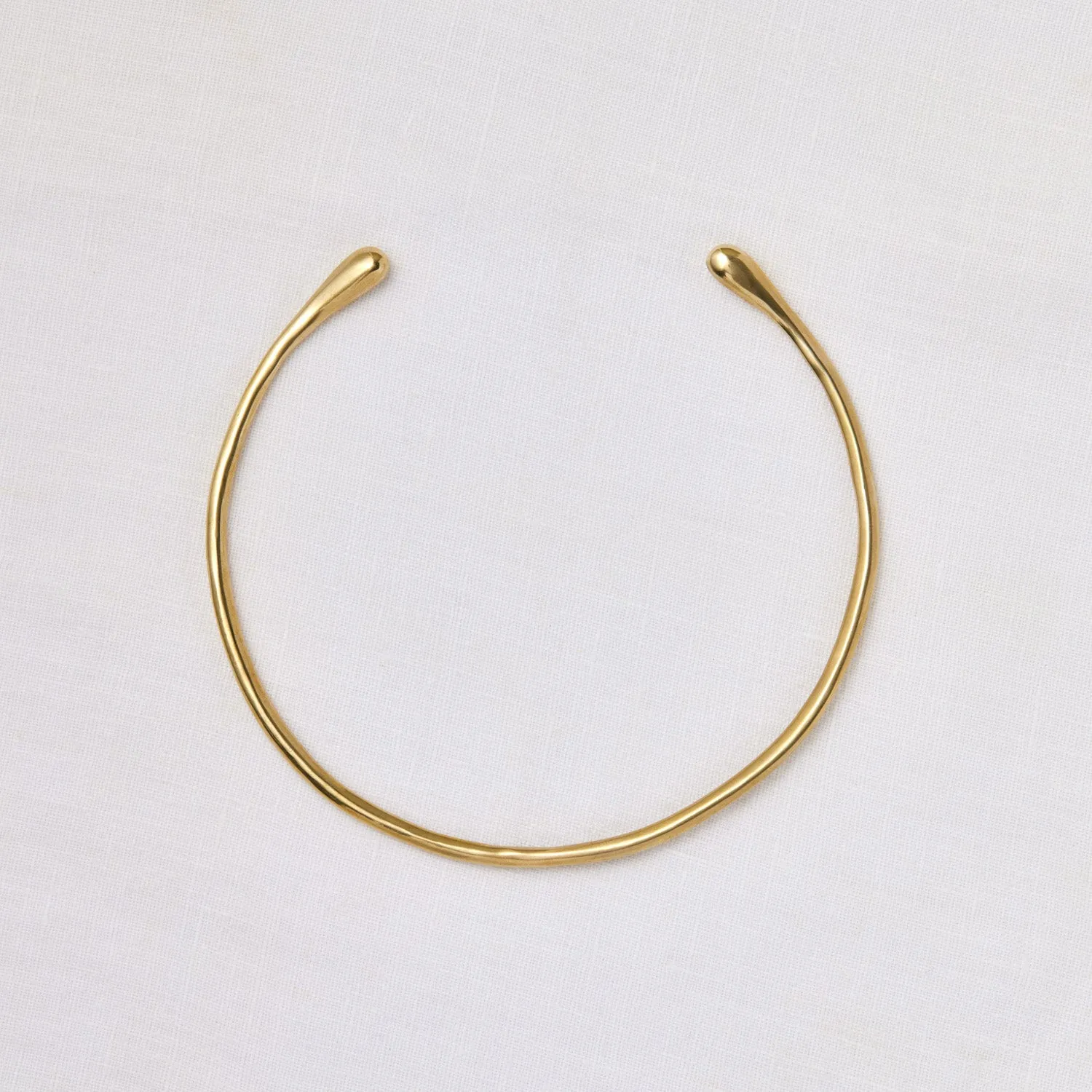 Arena Neck Cuff