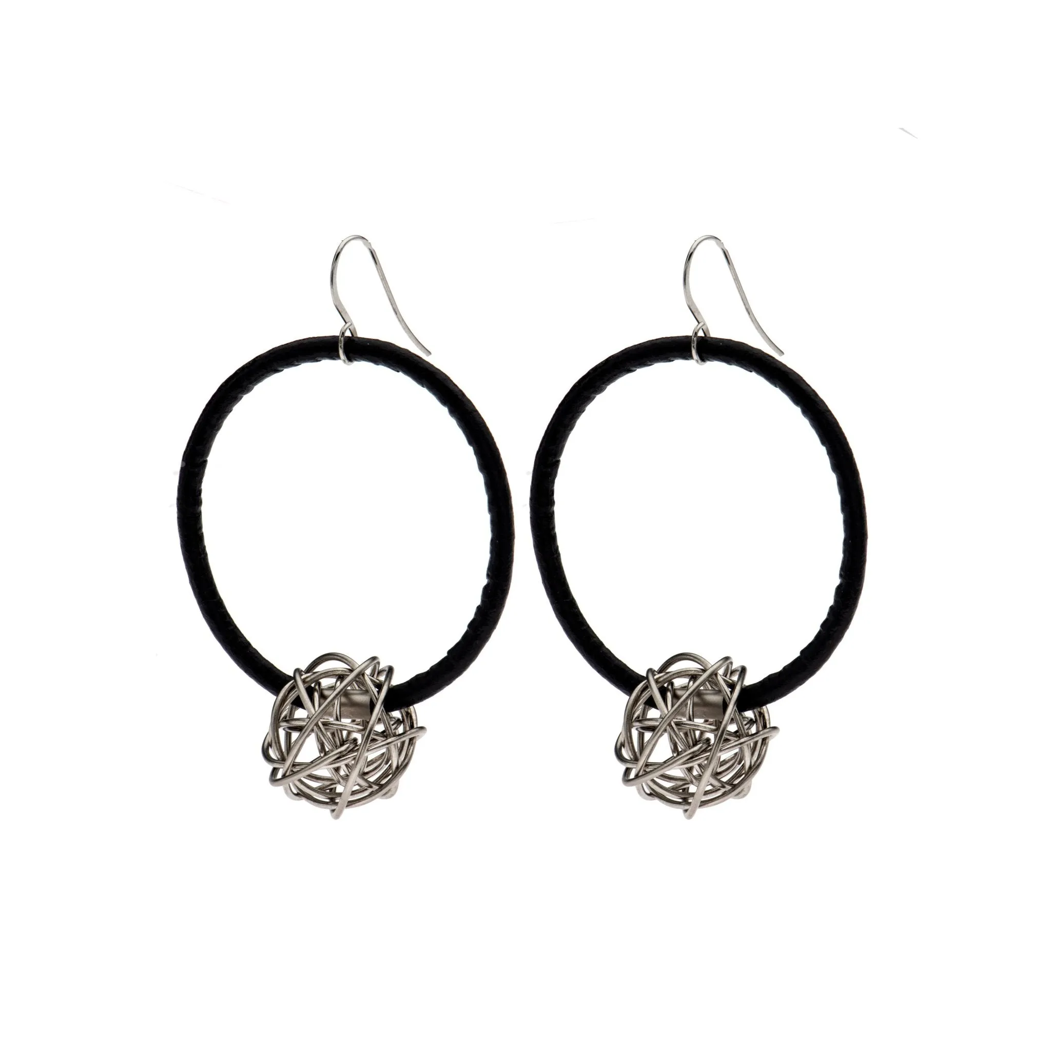 Aria Black hoop earrings with 24K gold wire ball