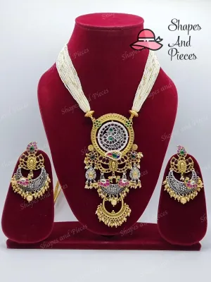 Aria Necklace Set