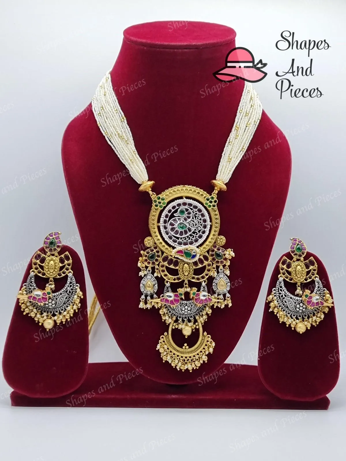 Aria Necklace Set