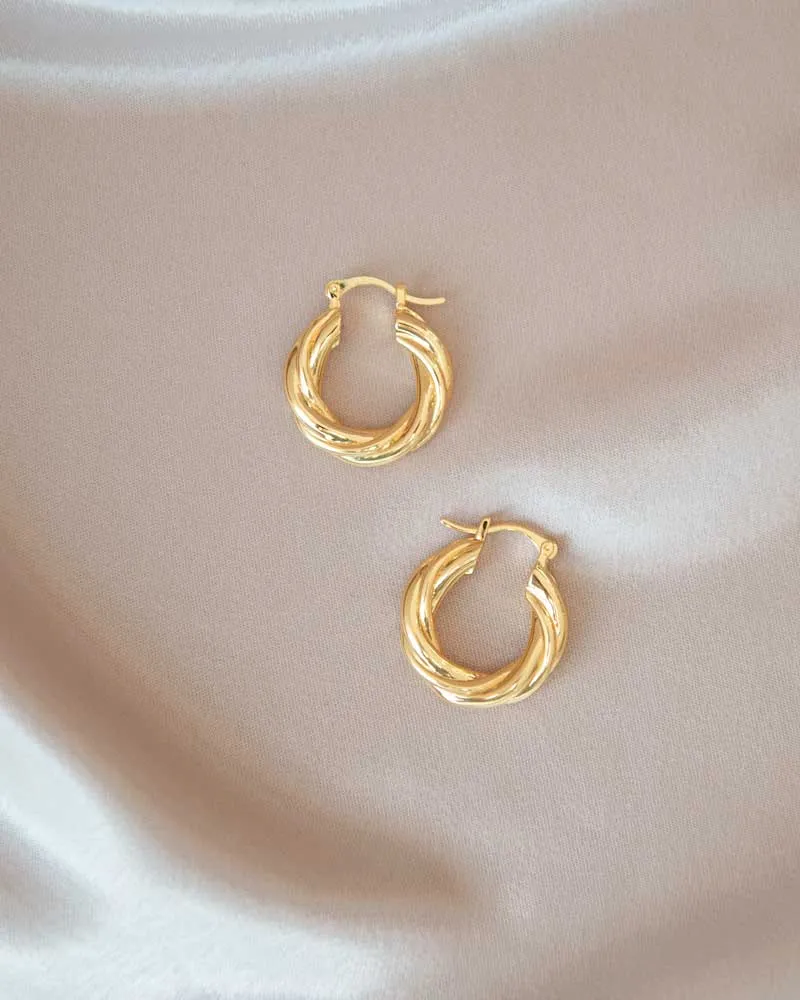 Ava Hoops