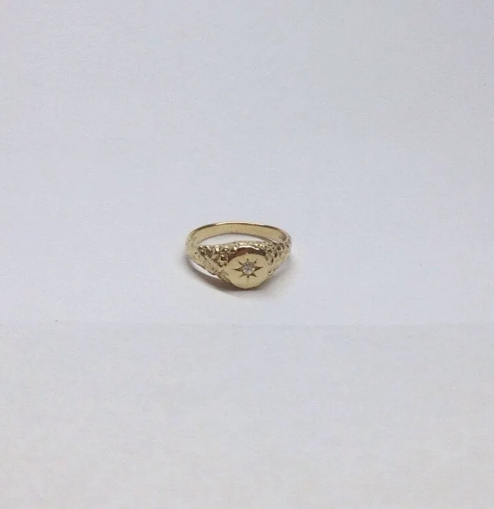 Bella Signet Ring