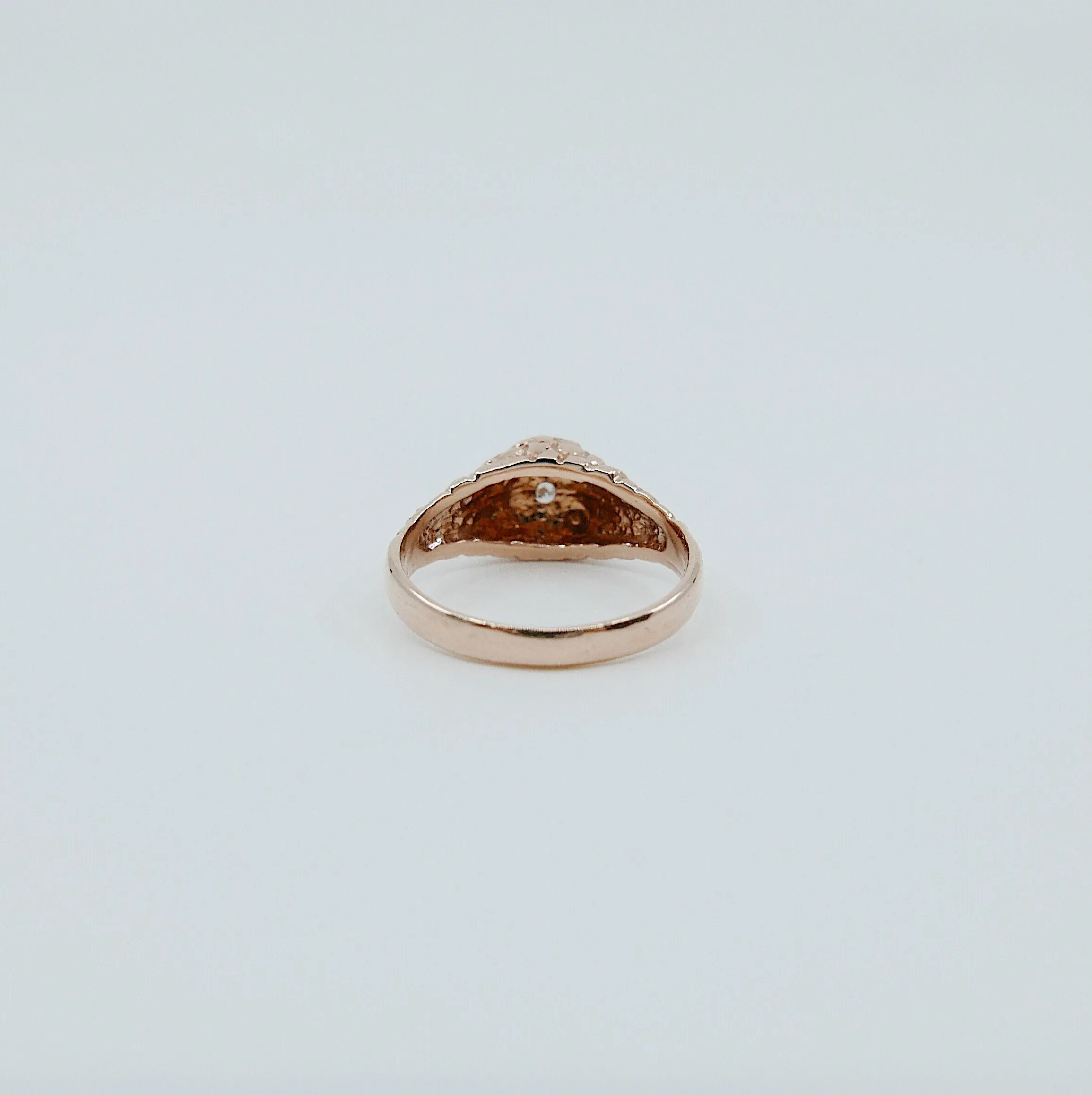 Bella Signet Ring
