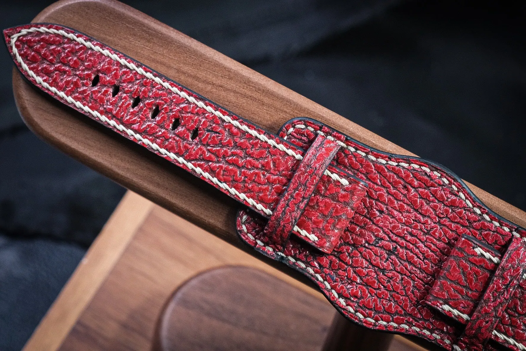 BESPOKE GENUINE RED SHARK BUND LEATHER WATCH STRAP BAND FOR PANERAI HDPAM36