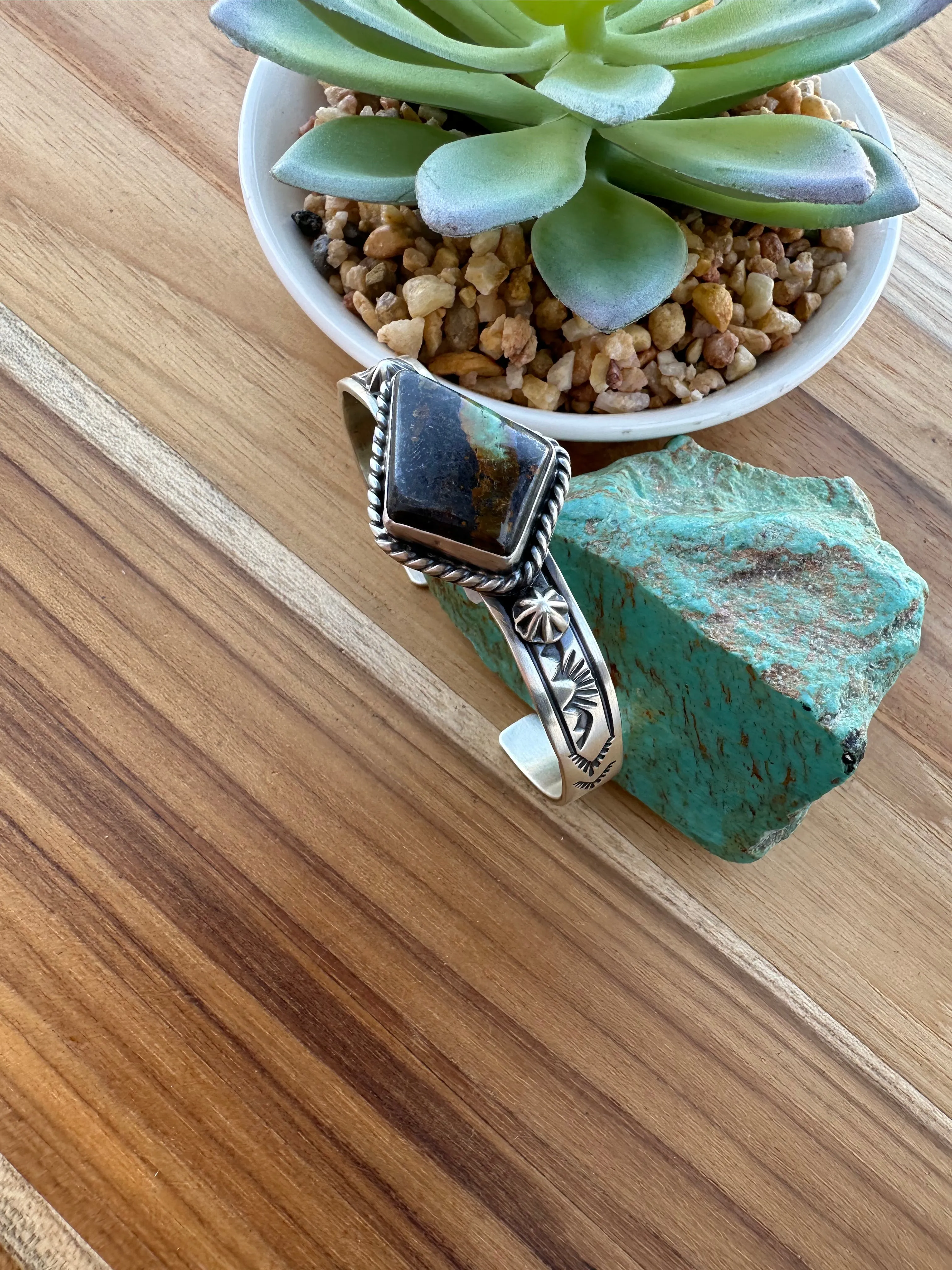 Black Jack Single Stone Cuff