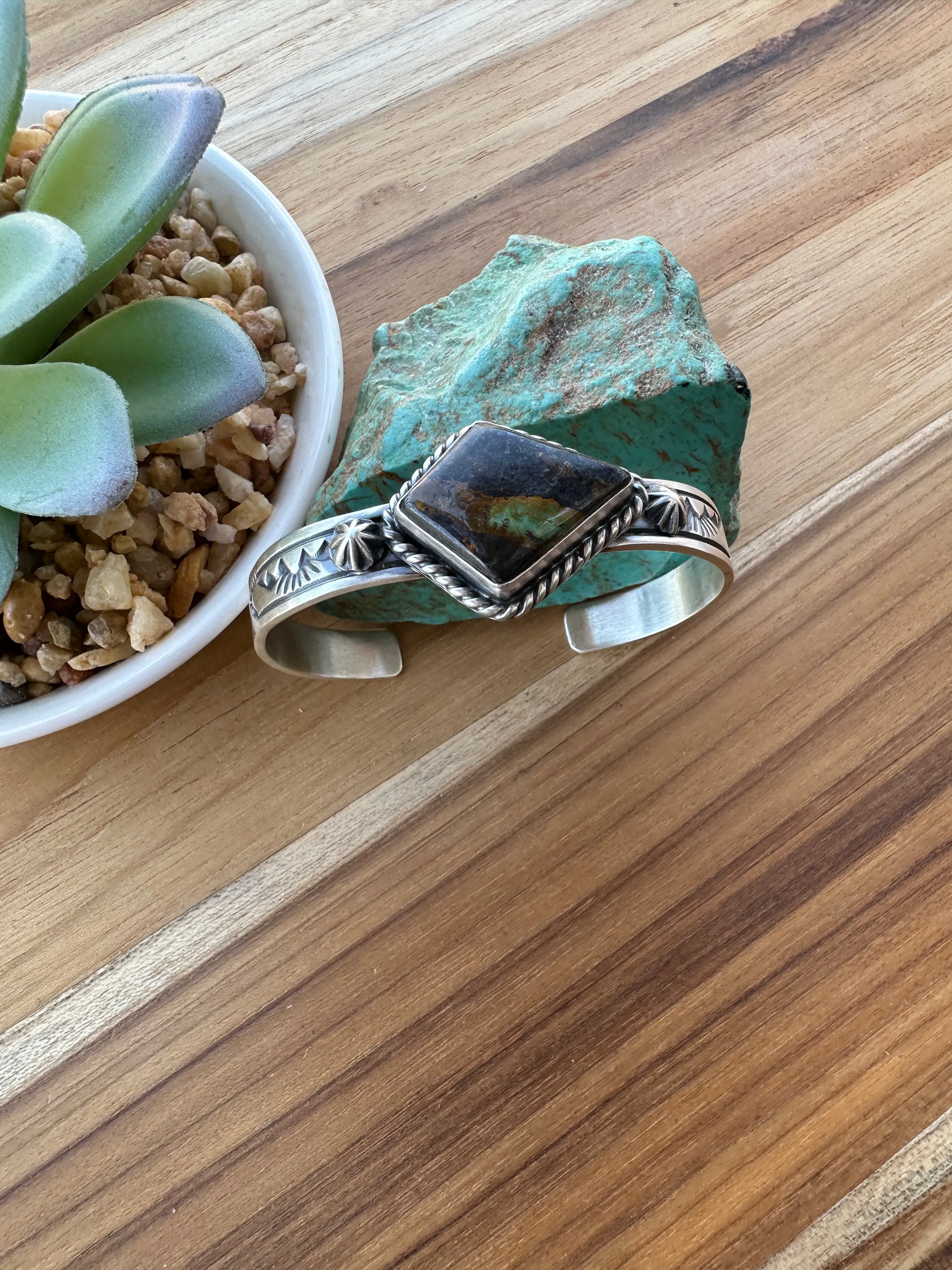 Black Jack Single Stone Cuff