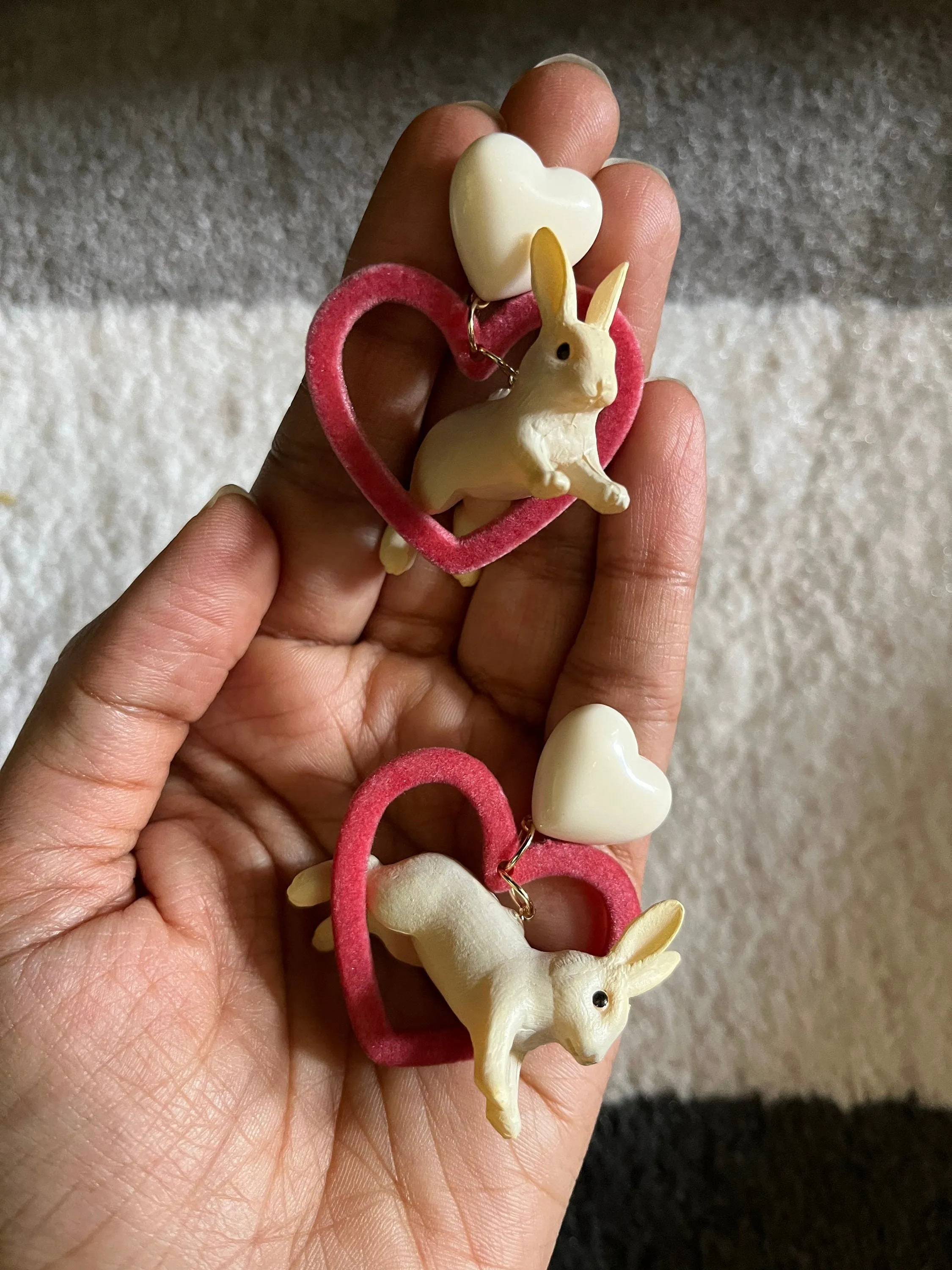 Bunny earrings , bunny rabbit earrings ,big  rabbit heart earrings , cute earrings , fuchsia earrings ,big  heart earrings , acrylic earring