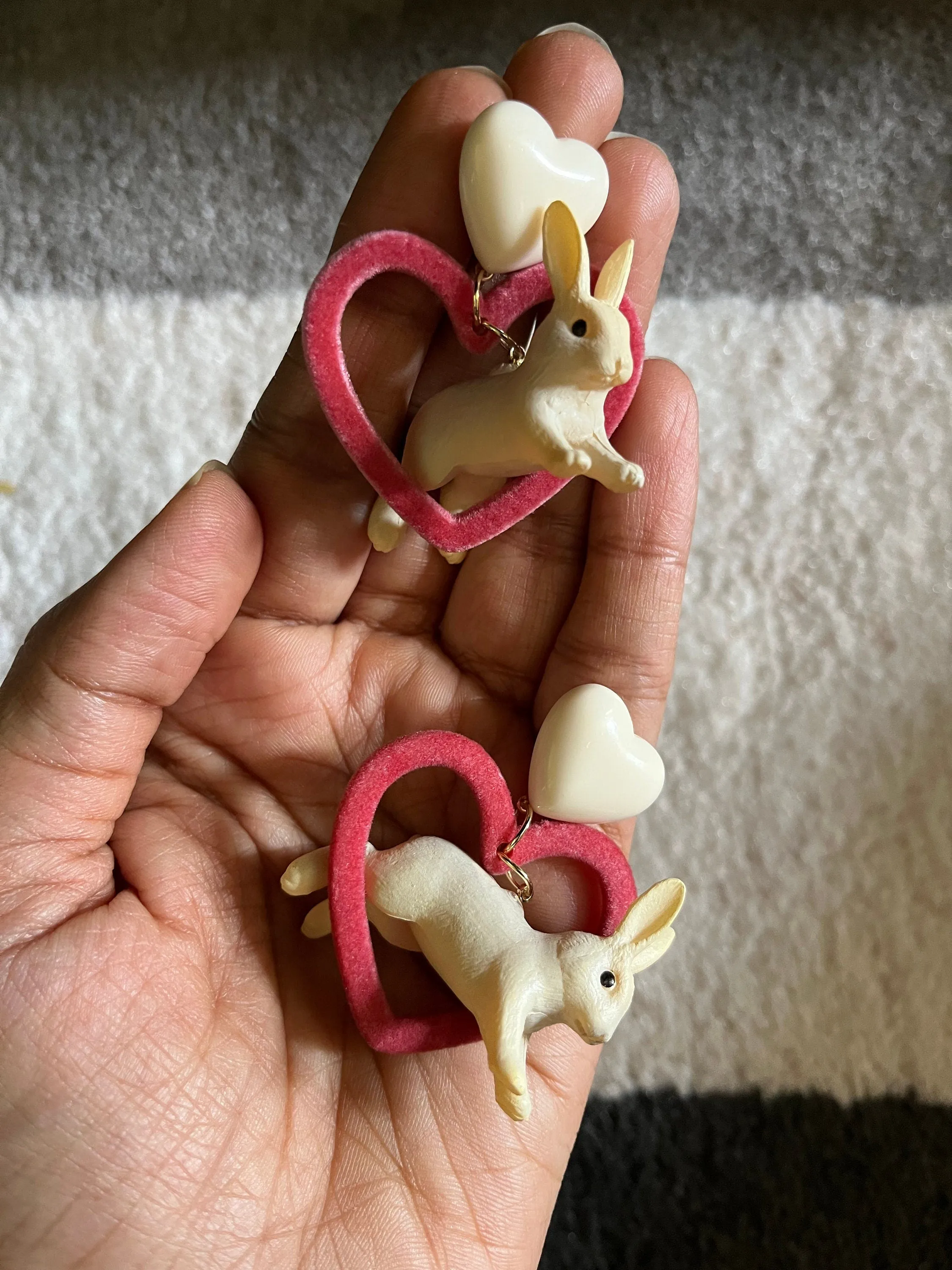 Bunny earrings , bunny rabbit earrings ,big  rabbit heart earrings , cute earrings , fuchsia earrings ,big  heart earrings , acrylic earring