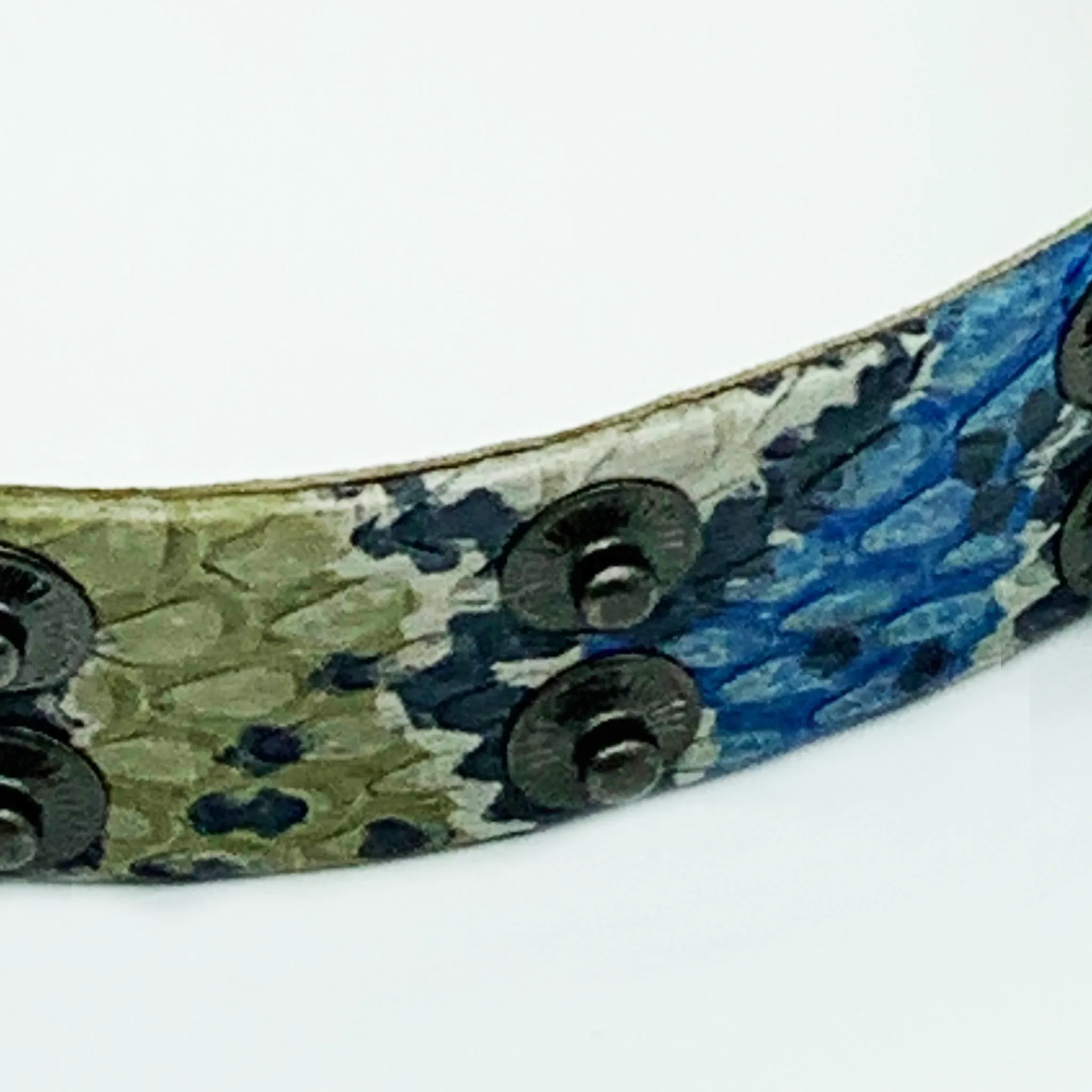 CA Amazon Rainbow Water Snake Single Collar Button Bracelet