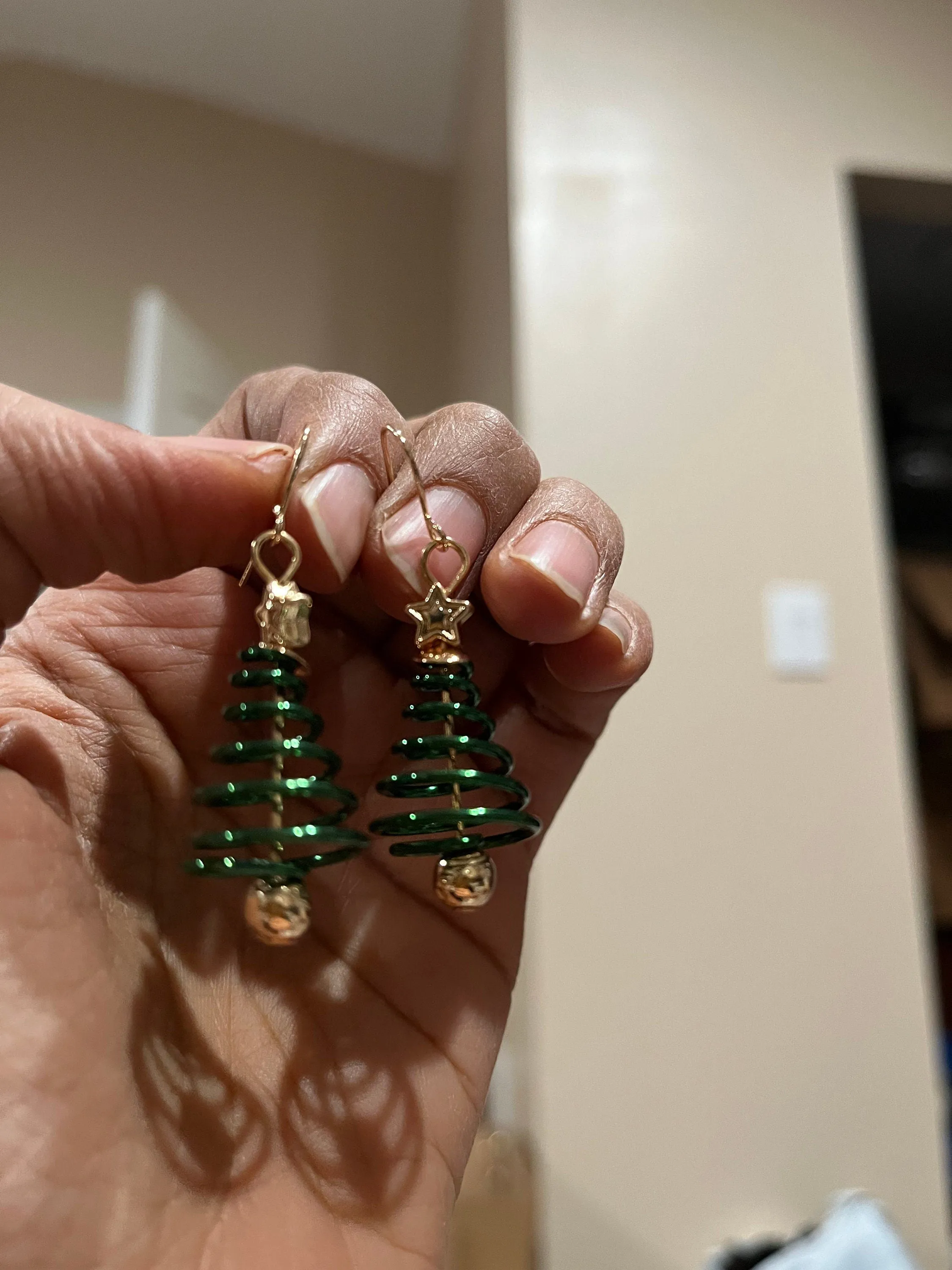 christmas tree earrings , green earrings Gift star earrings , green holiday earrings , dark green earrings, long green earrings