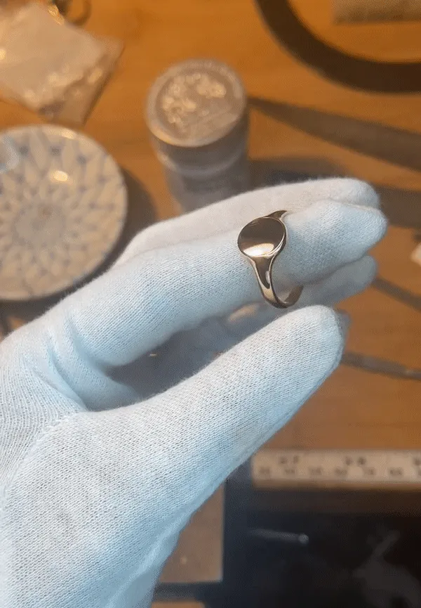 Classic Signet Ring