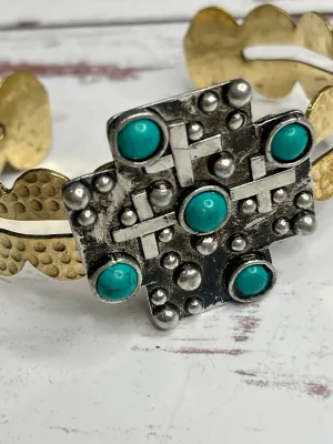 Criss cross Concho Gold cuff