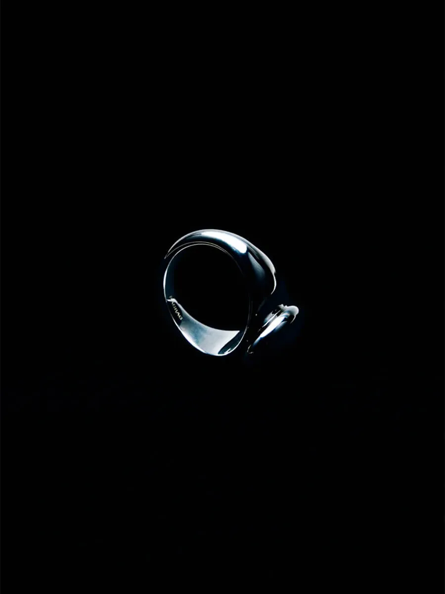 Dualism Oval Signet Ring - Silver