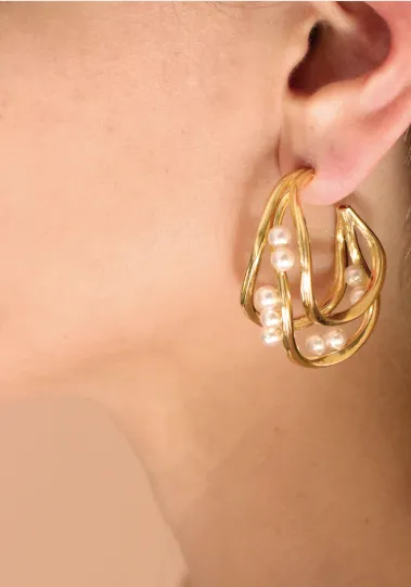 GOLD PLATED STATEMENT WAVES HOOPS WITH PEARL