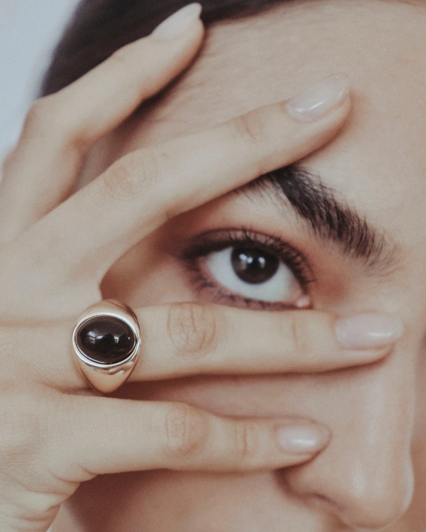 INLAID CABOCHON SIGNET RING - ONYX