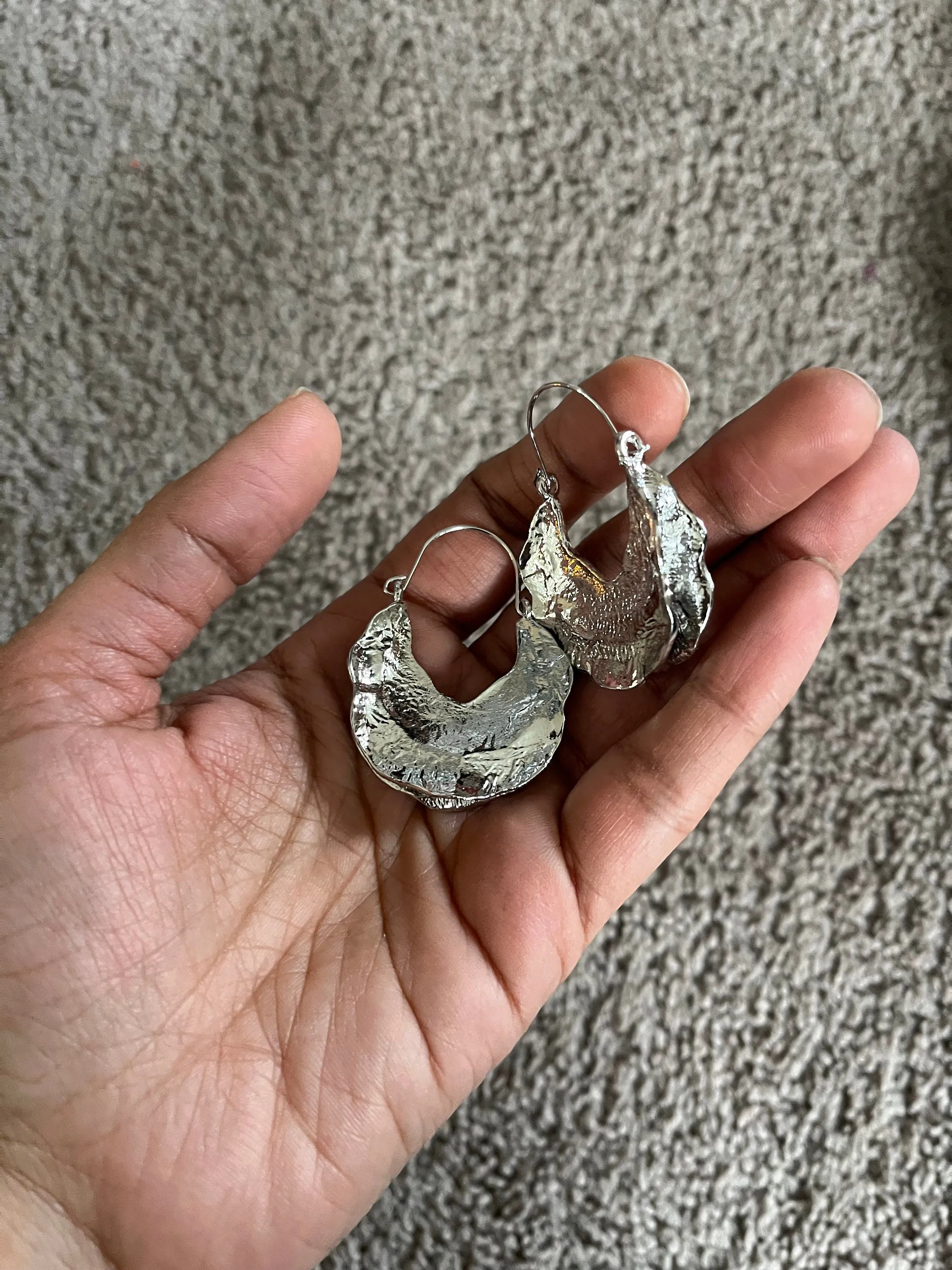 Large Silver Hoop earrings , silver metal hoops , big chunky silver hoop earrings , chunky shiny  silver hoop earrings